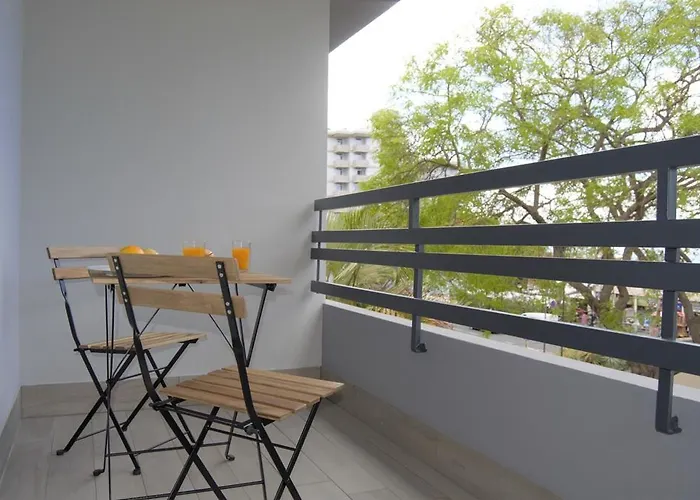 Apartmanhotel Turisticos Vitoria By Petit 3*
