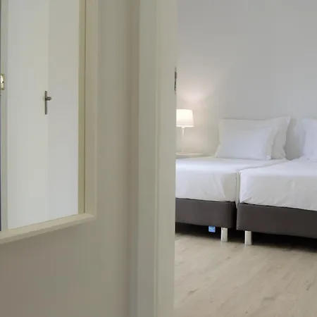 Apart Otel Turisticos Vitoria By Petit