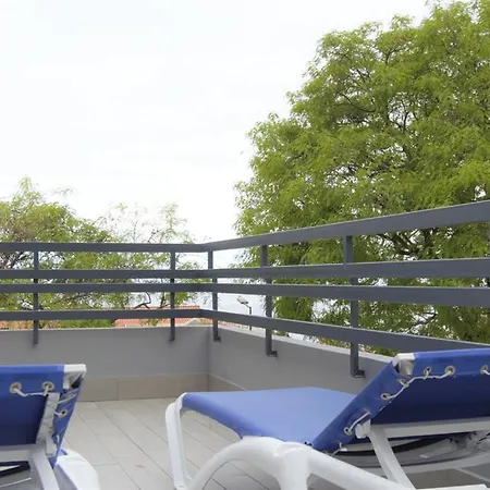 Apartmanhotel Turisticos Vitoria By Petit 4*