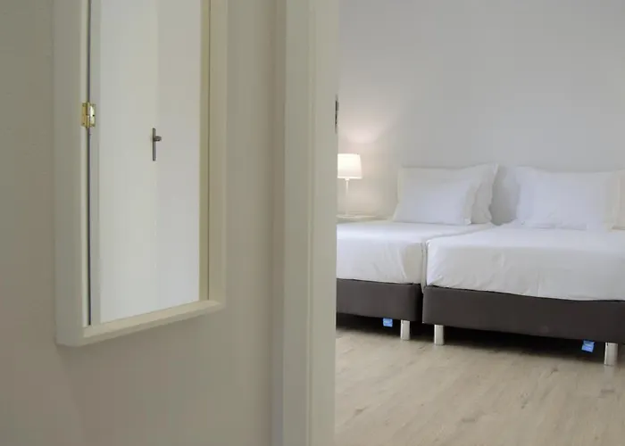 Aparthotel Turisticos Vitoria By Petit