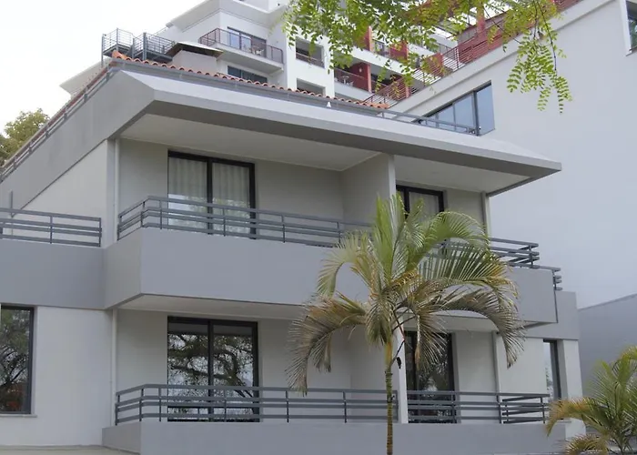 Turisticos Vitoria By Petit 3* Funchal (Madeira)