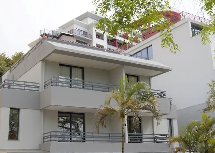 Turísticos Vitoria By Petit Apartahotel 3*