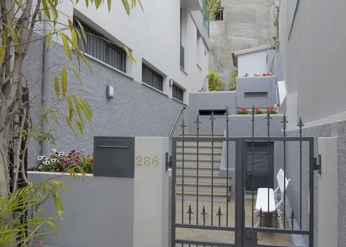 Turisticos Vitoria By Petit 3* Funchal (Madeira)